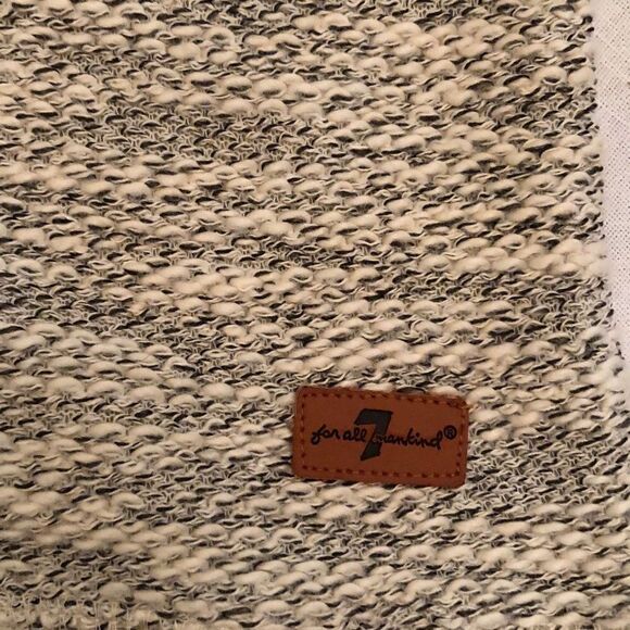 NWT 7 For all mankind 4t toddler hoodie, short sleeve shirt - Picture 3 of 5